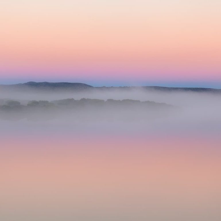 Morning stillness Central Plateau 5616 x 3744 1